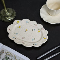 Assiette ovale en céramique de style pastoral français, multicolore, à motif floral, avec bordure en dentelle, pour dîner, gâteau, fruits, dessert, pour un usage quotidien à la maison
