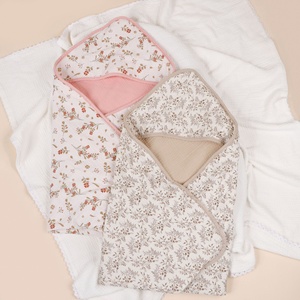 Serviette <span class=keywords><strong>de</strong></span> <span class=keywords><strong>bain</strong></span> pour bébé en gaze à quatre couches, <span class=keywords><strong>cape</strong></span> absorbante en pur coton pour enfants, couverture enveloppante à capuche pour nourrissons et tout-petits - Product Image 4