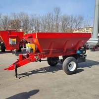 Tracteur - Machine à lancer et à épandre du sable latéral pour les enclos à vaches avec un volume de 6 mètres cubes