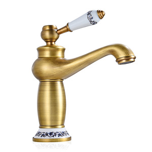 Robinet de <span class=keywords><strong>lavabo</strong></span> rétro en laiton, style européen antique, en porcelaine bleue et blanche, monotrou, eau chaude et froide, vente en gros - Product Image 2