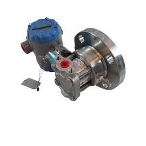 SmartLine ST800 STF82F pour montage sur bride, pour le transfert de gaz naturel et les équilibres énergétiques et matériels - Product Image 3