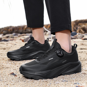 รองเท้าผ้าใบผู้ชายแบบสวมใส่สบาย น้ำหนักเบา ระบายอากาศได้ดี ปิดด้วยเชือกผูก พื้นรองเท้า EVA กันลื่น พร้อมโลโก้ปัก เหมาะสำหรับทุกฤดูกาล - Product Image 3