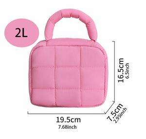 Nueva Bolsa de Maquillaje Cosmética Acolchada y Personalizada de Moda, Bolsa de Almacenamiento de Artículos de Aseo con Cierre y Dos Compartimentos - Product Image 2