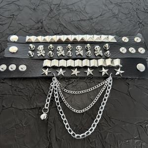 Sıcak Fırsat Moda Unisex Punk Çivili Deri Bileklik Yıldızlı ve Zincirli Gotik Rock Ayarlanabilir Sivri Uçlu Bileklikler - Product Image 2