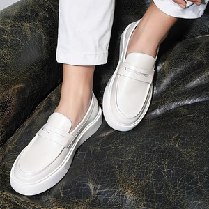 Mocassini retrò con suola spessa <span class=keywords><strong>da</strong></span> <span class=keywords><strong>uomo</strong></span>, <span class=keywords><strong>scarpe</strong></span> <span class=keywords><strong>da</strong></span> passeggio alla moda, in vera pelle morbida, antiscivolo - Product Image 4