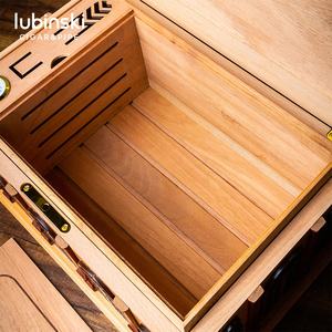 กล่องเก็บซิการ์วินเทจ Lubinski - กล่องไม้ซีดาร์แท้พร้อมไฮโกรมิเตอร์และกุญแจล็อค ความจุ 80 ซิการ์ กล่องของขวัญสุดหรู - Product Image 4