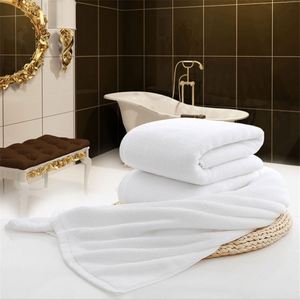 Toalla de Baño Blanca de Lujo al por Mayor con Logotipo 70*140 para Hotel - Product Image 2