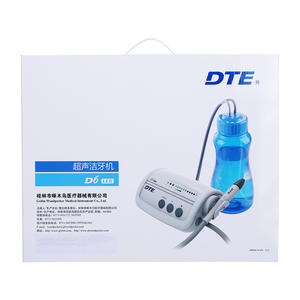 Woodpecker D6 LED Cavitron Piezoelettrico Ultrasuoni Dentale Ablatore e Lucidatore ad Aria per Uso Veterinario con Bottiglia - Product Image 4