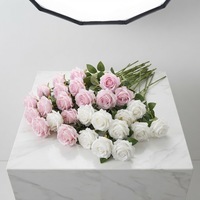 Roses artificielles en velours en gros pour usine, fleurs décoratives personnalisées rouges, blanches, bleues, roses, noires, violettes