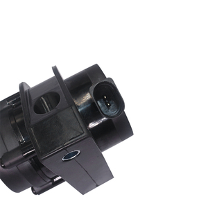 Bomba de Agua Auxiliar para VW Amarok Multivan T5 Transporter 2.0T 7H0965561 7H0 965 <span class=keywords><strong>561</strong></span> - Product Image 6