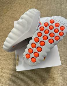 2026 Fashion Mind 001 Claquettes de sport de haute qualité à semelle épaisse, massantes, respirantes, antidérapantes, absorbant les chocs et confortables - Product Image 4