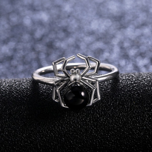 Anello Creativo a Forma di Ragno per Donne, Design con Perle, Gioiello di Moda con Motivo Insetto - Product Image 4