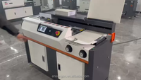 Machine de reliure automatique A3 avec application de couverture par laminage et serrage de livres