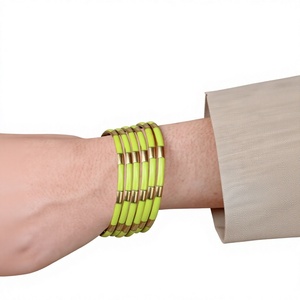 Accesorios de Moda, Pulseras de Resina y Latón, Brazaletes de Alta Calidad Hechos a Mano, Chapados en Oro, Joyería de Boda para Mujer, Certificación IGI - Product Image 1
