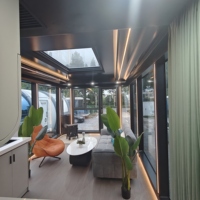 Maison préfabriquée modulaire moderne Maison capsule minuscule pour camping Immeuble de bureaux Centre commercial Hôtel Cabine