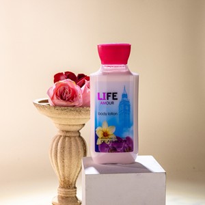 Bruma Corporal con Fragancia Floral y Frutal <span class=keywords><strong>de</strong></span> Primera Calidad, Larga Duración, <span class=keywords><strong>Eau</strong></span> <span class=keywords><strong>de</strong></span> <span class=keywords><strong>Parfum</strong></span> Moderna y Lujosa, Perfume para Mujer - Product Image 4