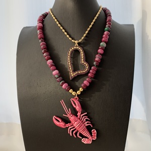 TK-B054 复古紫红色树脂龙虾吊坠项链宝石串珠项链水钻心形项链女士首饰套装 - Product Image 2