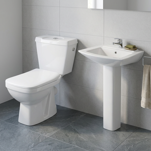 Ensemble sanitaire de salle de bain en céramique pour le marché africain, comprenant une toilette WC deux pièces avec piédestal intégral et un lavabo - Product Image 3