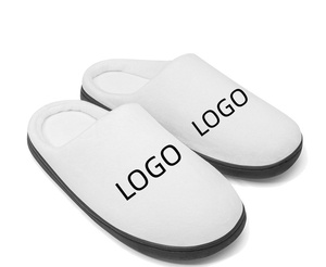Pantoufles d'intérieur d'hiver avec logo personnalisé, faible MOQ, pantoufles en peluche douce en polaire, <span class=keywords><strong>fourrure</strong></span> moelleuse pour femmes et hommes - Product Image 2