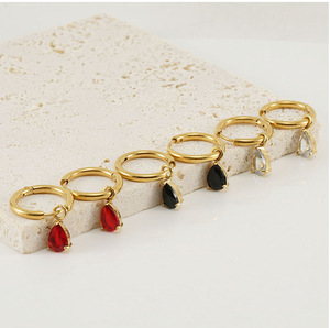 Mode haut de gamme PVD 18K plaqué or goutte d'eau zircone pendentif Huggie boucles d'oreilles femmes en acier inoxydable bijoux en gros - Product Image 2
