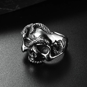 Yunnique – bague crâne de serpent pour hommes, bijoux Punk de style sombre pour Halloween, bagues à la mode, ton argenté, taille 8 9 10 11 12 - Product Image 1