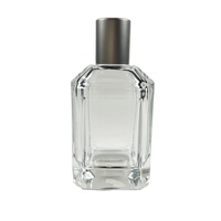 Flacon de parfum carré en verre de 50 ml, design d'usine, vente en gros, avec pulvérisateur à pompe sérigraphié et emballage personnalisé