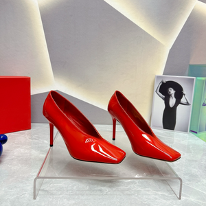 Elegantes Zapatos de Tacón Cerrados con Hebilla, Impermeables, Transpirables y Antideslizantes para Uso Casual y Formal Valentinos - Product Image 2