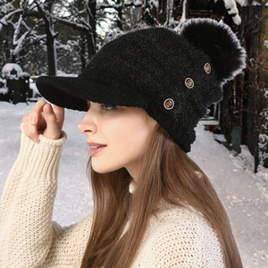 Bonnet d'hiver tricoté pour femme avec visière et pompon, couleur unie, style décontracté pour adultes - Product Image 2