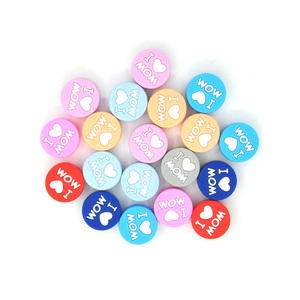 Nouveaux articles sans BPA, <span class=keywords><strong>perles</strong></span> focales en silicone de 20 mm avec <span class=keywords><strong>lettres</strong></span> de l'alphabet « J'aime maman/<span class=keywords><strong>papa</strong></span> » pour stylos, fabricants de <span class=keywords><strong>perles</strong></span> en silicone - Product Image 1