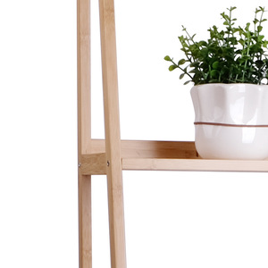 Étagère en bambou à quatre niveaux pour la décoration de balcon intérieur et de salon, idéale pour l'exposition de plantes pothos. - Product Image 1