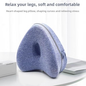 Coussin <span class=keywords><strong>de</strong></span> <span class=keywords><strong>yoga</strong></span> en mousse à mémoire <span class=keywords><strong>de</strong></span> forme en forme <span class=keywords><strong>de</strong></span> cœur – Soulagement <span class=keywords><strong>de</strong></span> la pression, massage et design ergonomique <span class=keywords><strong>pour</strong></span> rehausser les pieds et envelopper les jambes pendant le sommeil - Product Image 5
