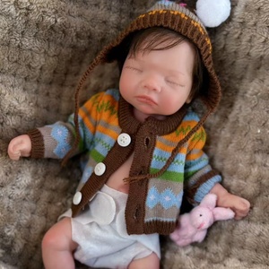Bambola in Silicone da 10 Pollici per Bambine, Giocattolo Morbido a Corpo Intero con Caratteristiche Realistiche di Neonato e Accessori di Abbigliamento - Product Image 2