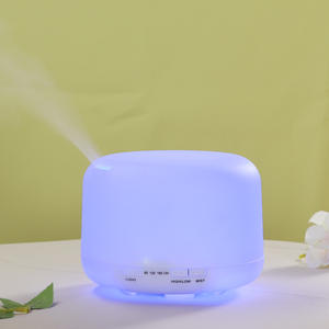 YX-Muji168 Difusor de Aroma Ultrasónico de 500 ml, Humidificador de Aire con Luz LED, Alimentado por USB, Generador de Niebla de Siete Colores - Product Image 1
