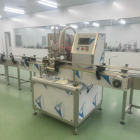Machine de remplissage automatique à pompe à engrenages haute vitesse à tête unique avec contrôle PLC pour le remplissage précis de liquides et de pâtes chimiques et alimentaires