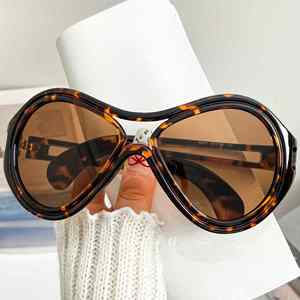 Logo Custom 2026 Unique Hollow Big Frame Sun Glasses UV400 Gradient Shades Double Bridges Pilot <b>Sunglasses</b> for Women - Product Image 2