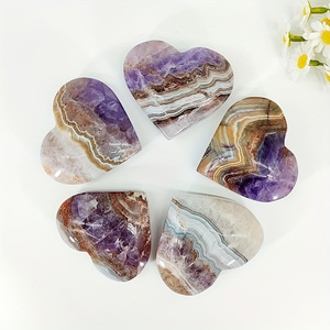 1 pieza de ágata de amatista natural en forma de corazón, perfecta para decoración del hogar, adorno de escritorio o regalo navideño. - Product Image 3