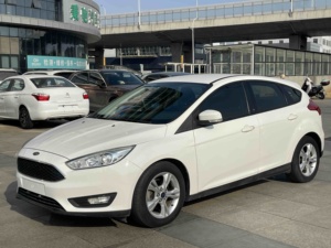 <span class=keywords><strong>Ford</strong></span> <span class=keywords><strong>Focus</strong></span> 2015 Hatchback 1.6L Automático Trend <span class=keywords><strong>Usado</strong></span> a Bajo <span class=keywords><strong>Precio</strong></span>, Inventario de Concesionario para Exportación, Autos Usados de Segunda Mano - Product Image 1