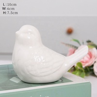 Usine directe personnalisé écologique en céramique oiseau Figurine maison hôtel décor ornements petits oiseaux porcelaine grès Statues