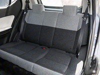 Vehículo de Nueva Energía, Hatchback de 5 Puertas y 4 Asientos, Junchi EA 2025 Modelo Básico con Motor de 34 CV y 1146 kg de Masa Máxima de Carga Completa para Desplazamientos Diarios
