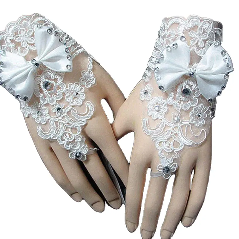 Beyaz kısa düğün eldiven parmaksız gelin eldivenleri kadınlar için gelin kırmızı dantel eldiven düğün aksesuarları