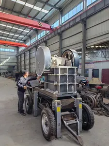 Hot Selling Small Diesel Mobile Jaw Crusher Limestone Crusher