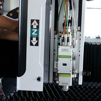 Découpeuse laser à fibre CNC intelligente avec système d'exploitation Cypcut à commande à distance pour la découpe de diverses tôles métalliques