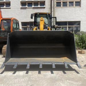 Chargeur frontal d'occasion de fabrication japonaise 856 25TON, tracteur à roues, moteur Cummins, modèle 2019, faible nombre d'heures de travail, EPA CE 195kw de puissance - Product Image 2