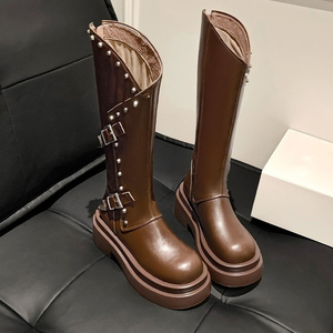 Bottes d'équitation plissées à talon épais pour femme, style western, coupe ajustée, design flatteur pour la jambe, collection automne/hiver 2026 - Product Image 2