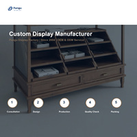Vitrine de présentation de vêtements moderne personnalisée Pangu, étagères en bois/métal/verre, montage facile sur comptoir/bureau, pour vêtements et chaussures