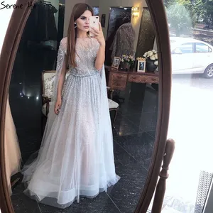 Màu Xám Bạc A Line O Cổ Cape Tay Áo Đính Cườm Midi Evening Dresses Serene Hill LA60869 Trang Phục Dự Tiệc Chính Thức Gowns Cho Phụ Nữ