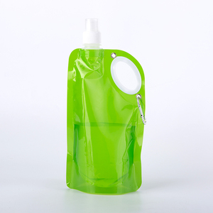 Bolsa Reutilizable con Boquilla, Bolsa de Plástico Verde con Tapa y Gancho Mosquetón para Uso Personal - Product Image 4