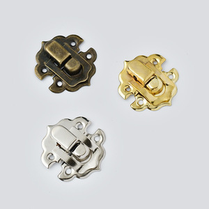 Hebilla de metal con forma de flor, chapada en bronce, amarillo, plata y hierro, duradera, para bolsos y cajas - Product Image 1