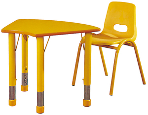 Vente en gros de meubles de jardin d'enfants Flyfashion Tables et chaises en plastique pour enfants Table d'étude et ensemble de chaises Table d'apprentissage pour enfants - Product Image 1