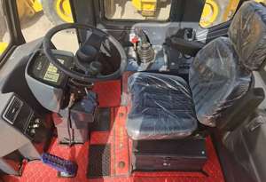 حفار خلفي مستعمل موثوق به طراز 856 مع دلو 3.5 متر وحمولة مقدرة 17 طن بمعيار انبعاثات يورو 2 وعزم دوران عالي لمناولة المواد - Product Image 6